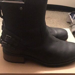 UGG Orian Black Boots